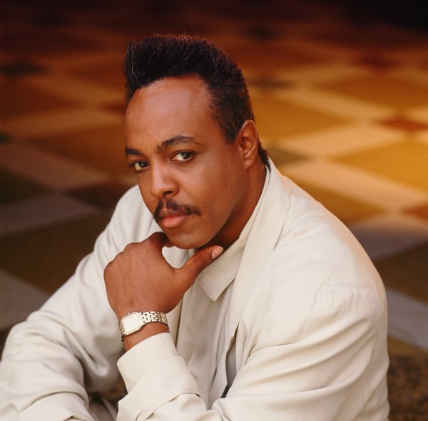 peabo-bryson_thelavalizard